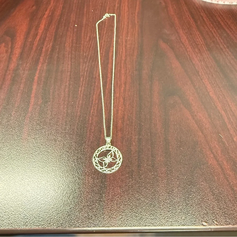 Avon Sterling Silver Inspirational Filigree  Necklace with Pendant “Dream” NIB